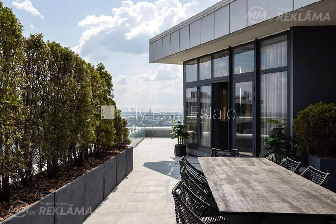 Dzīvoklis Rīgā, Centrā, 229 м², 3 ist., 23 stāvs