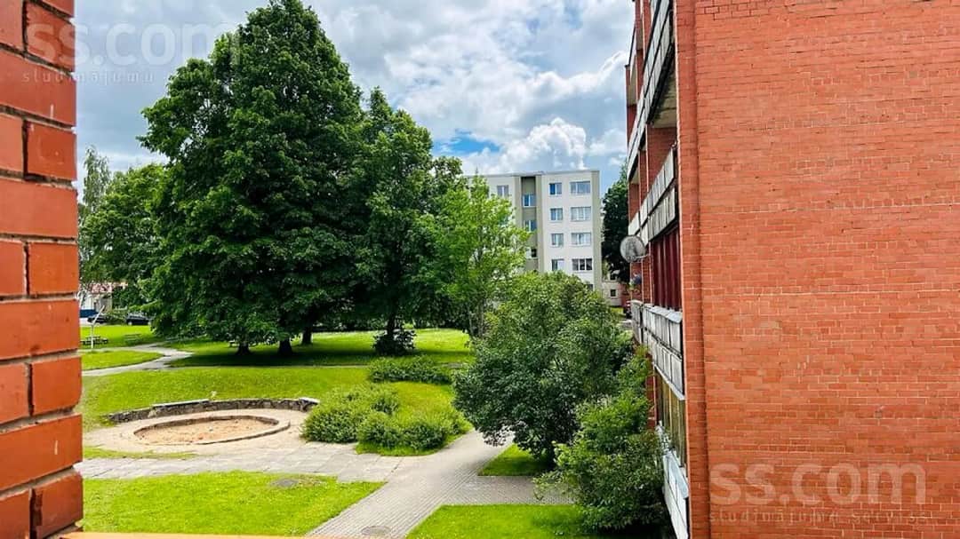 Divistabu dzīvoklis — Valmieras iela 23b