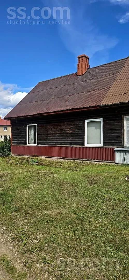 Trīsistabu dzīvoklis — Stacijas 6