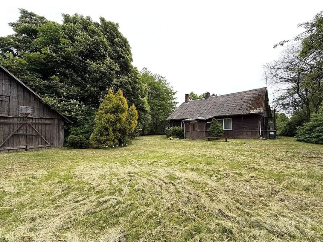 Māja — Jaunmuižas iela 13