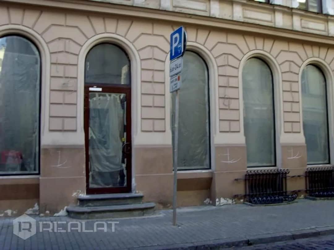 Šis pilnībā aprīkotais dzīvoklis ir tikai sapņu iegāde! Ar iespēju izīrēt to gan