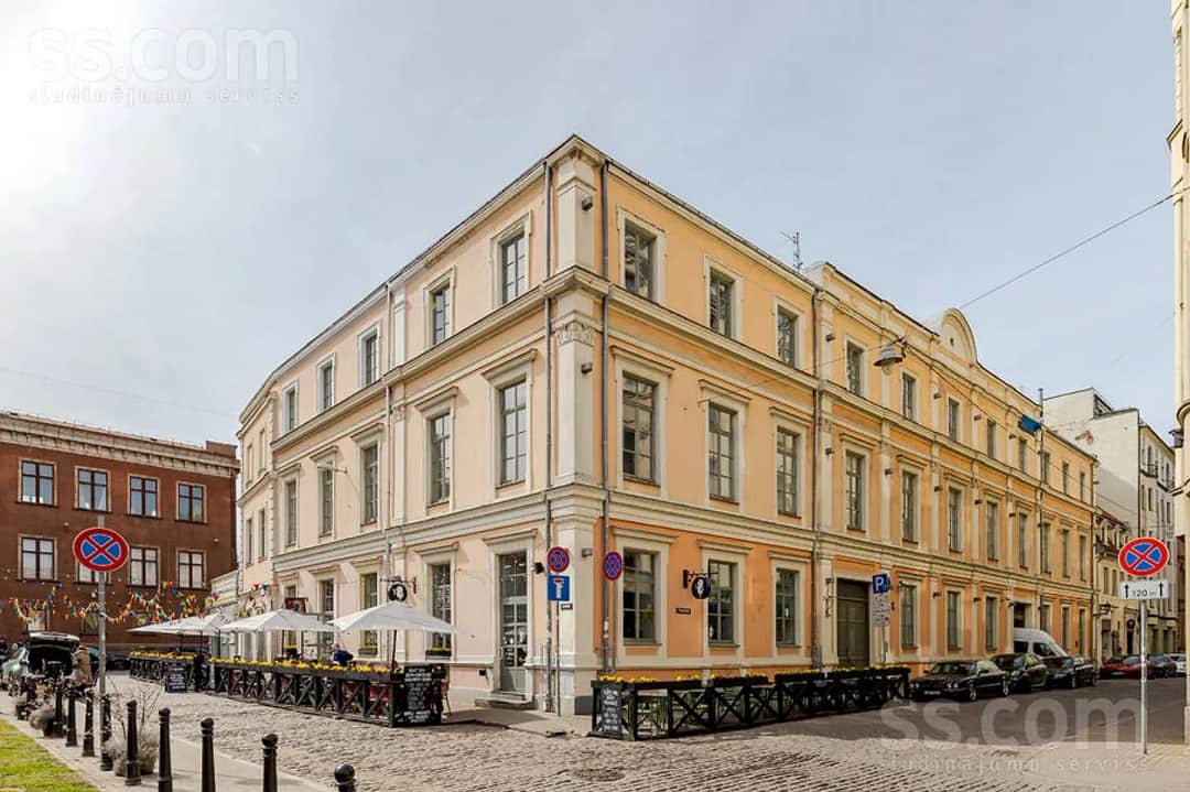 Divistabu dzīvoklis — Palasta 9