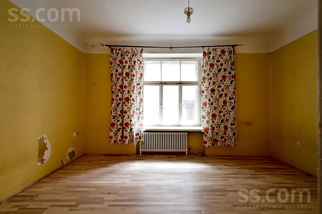 4 istabu dzīvoklis — Stabu 59