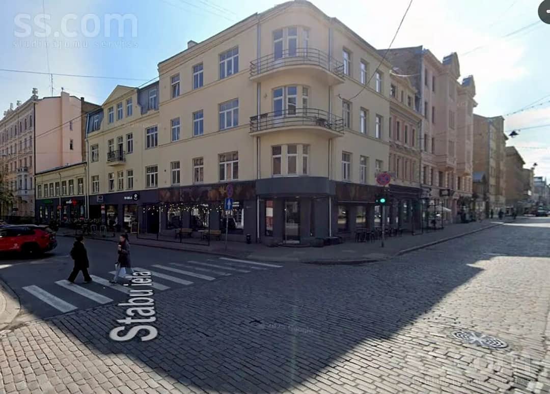 Divistabu dzīvoklis — Stabu 30