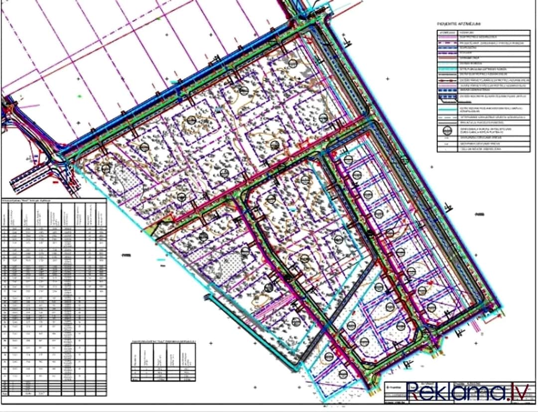 Pārdod zemes gabalu Ādažos netālu no VIA Baltic, Tallinas šosejas (A1), 9,58 ha platībā.