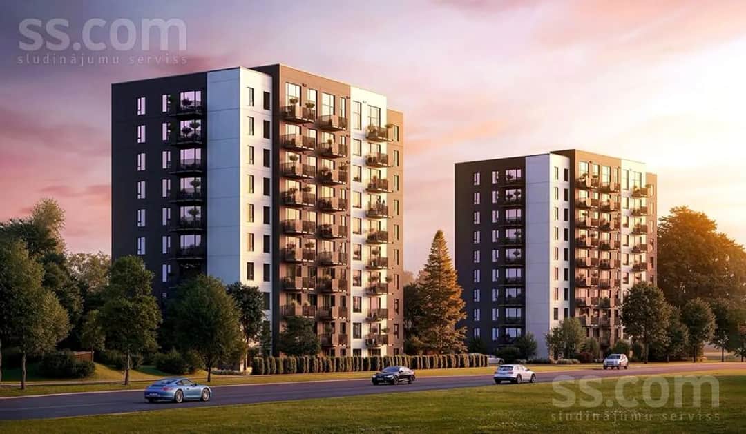 4 istabu dzīvoklis — Eizenšteina 47