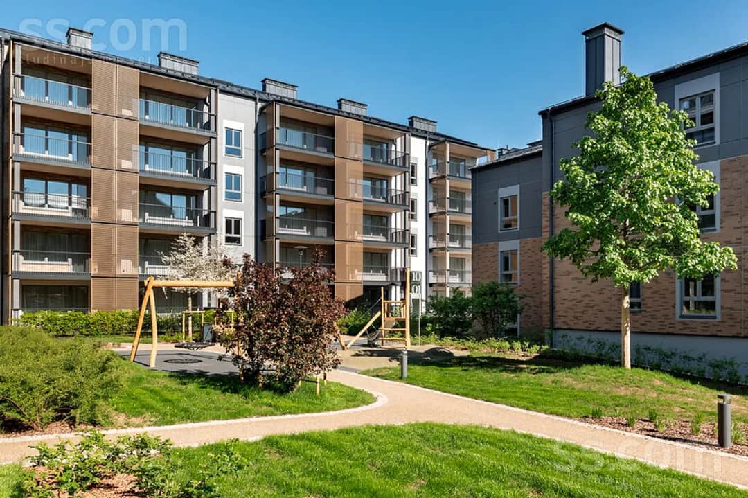 4 istabu dzīvoklis — Malduguņu 6