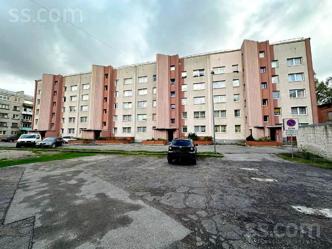 Divistabu dzīvoklis — Darza 9