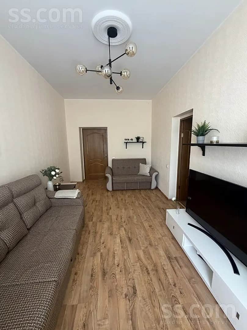 Divistabu dzīvoklis — Stabu 30