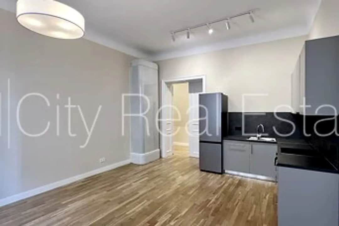 4-ist. Dzīvoklis, 101.20㎡ - Rīga, Centrs