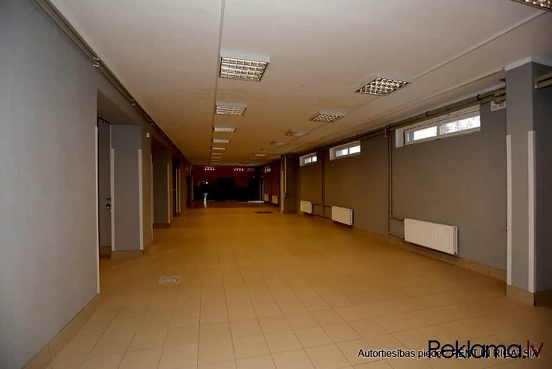 Pārdod lietošanai gatavas ražošanas telpas 1052 m2 platībā. Telpas izvietotas atsevišķā