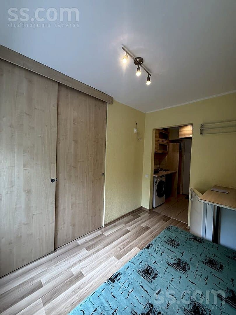 Vienistabas dzīvoklis — Burtnieku 35