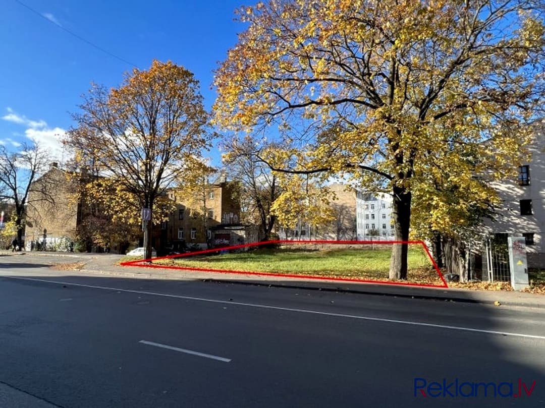 Piedāvājumā fasādes zemesgabals Valmiera ielā 23! Zemesgabals ar kopējo platību 776m2