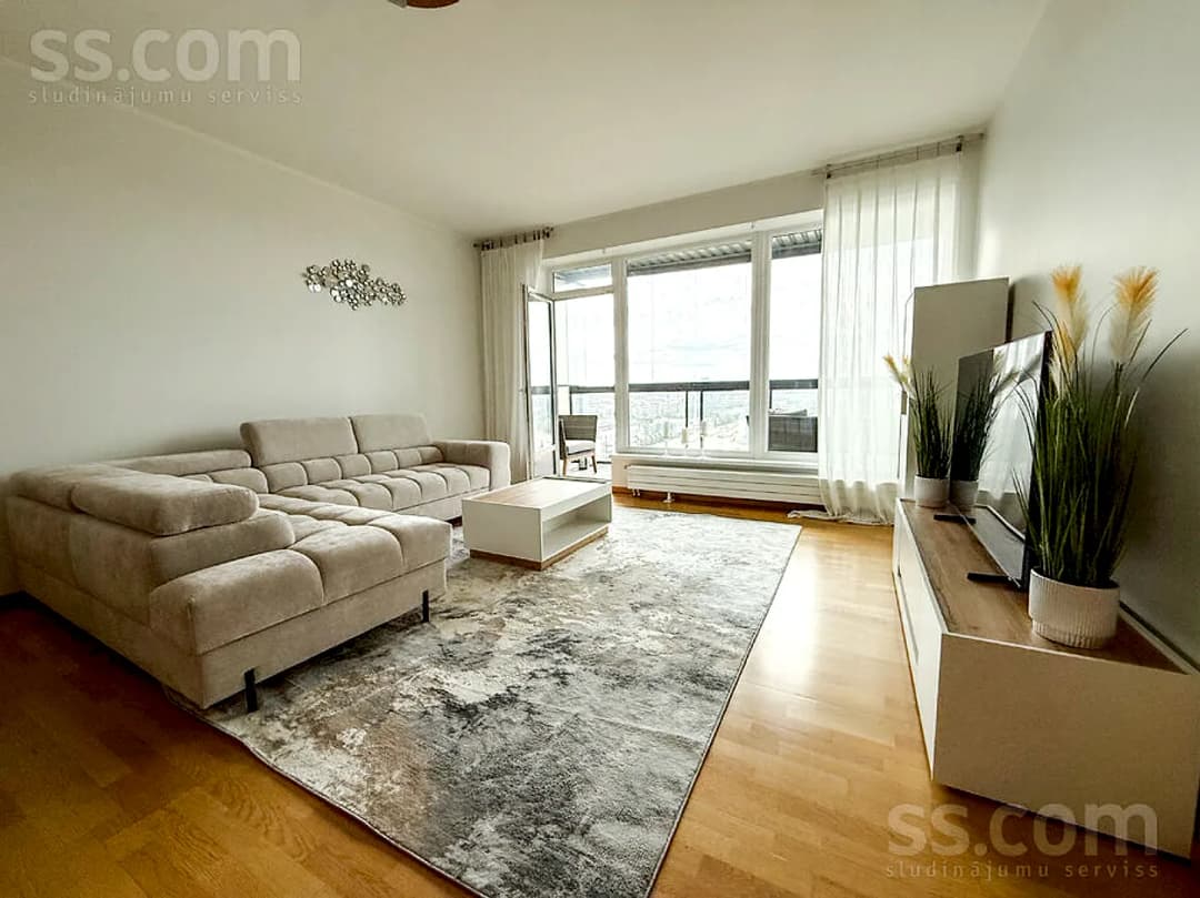 Divistabu dzīvoklis — Skanstes 29a