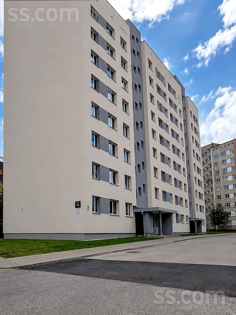 4 istabu dzīvoklis — Parka 13