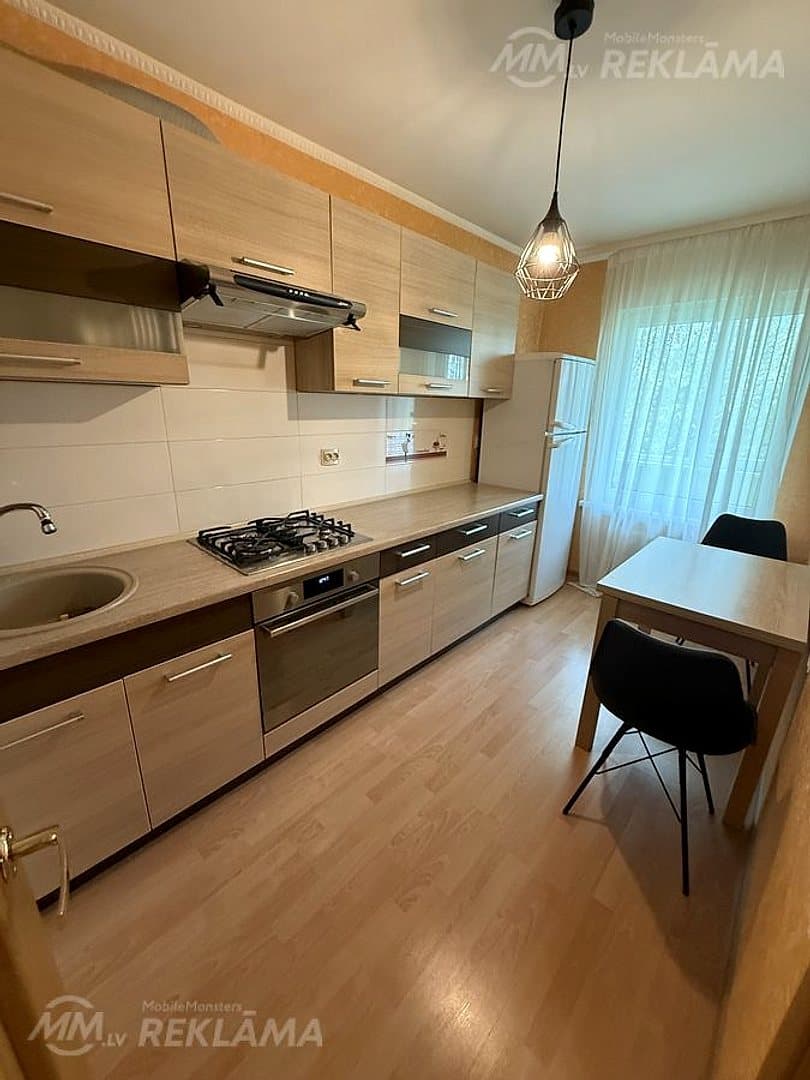 Dzīvoklis Rīgā, Pļavniekos, 42 м², 1 ist., 5 stāvs.