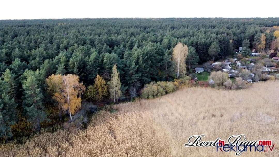 Pārdod zemi gleznainā vietā Mangaļsala mājas celtniecībai. Platība: 5510 m Paredzēts