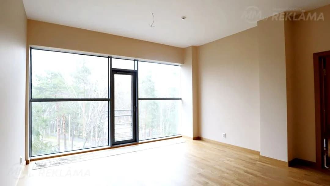 Kvalitatīvs divistabu apartaments Jūrmalā — vēl bildes