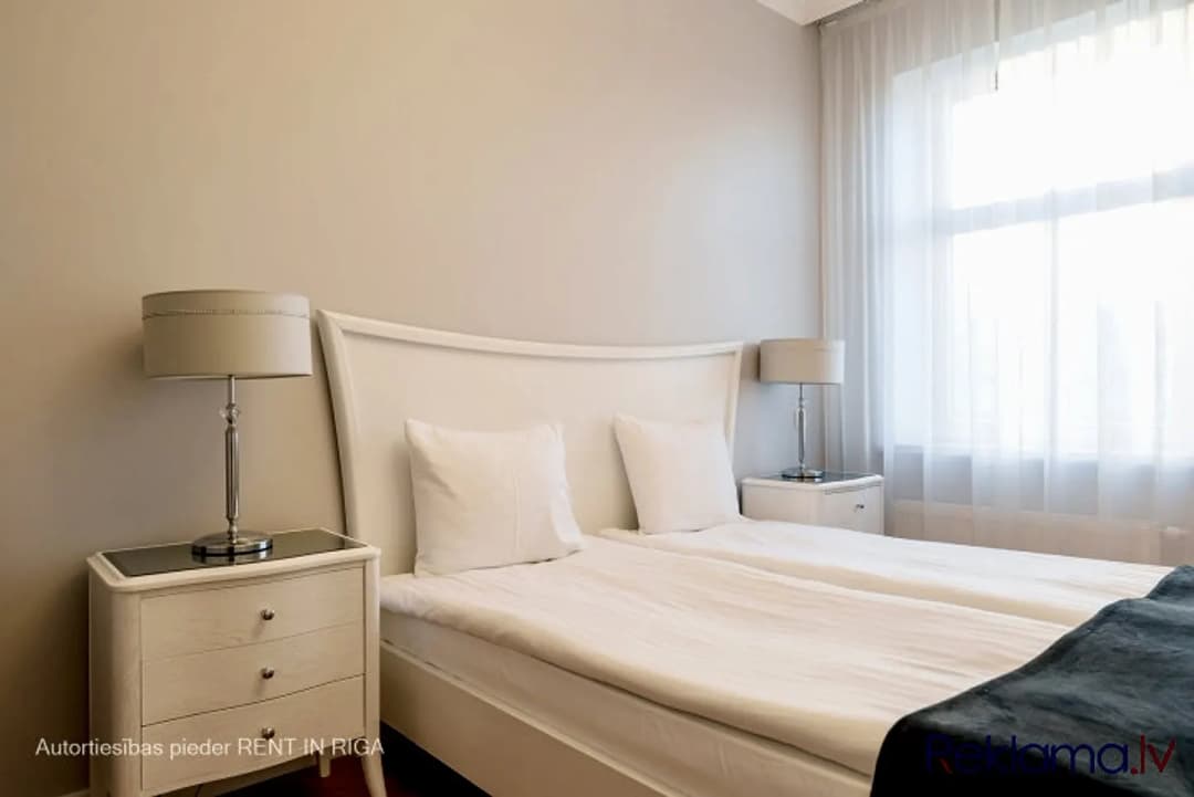 Piedāvājam īrēt ekskluzīvus divu istabu apartamentus Rīgas centrā, jaunā rekonstruētā — bilde 3