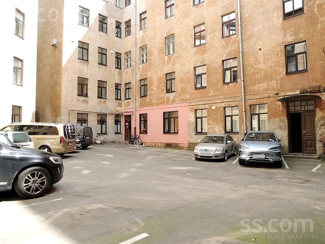 Divistabu dzīvoklis — Dzirnavu 3 — bilde 2