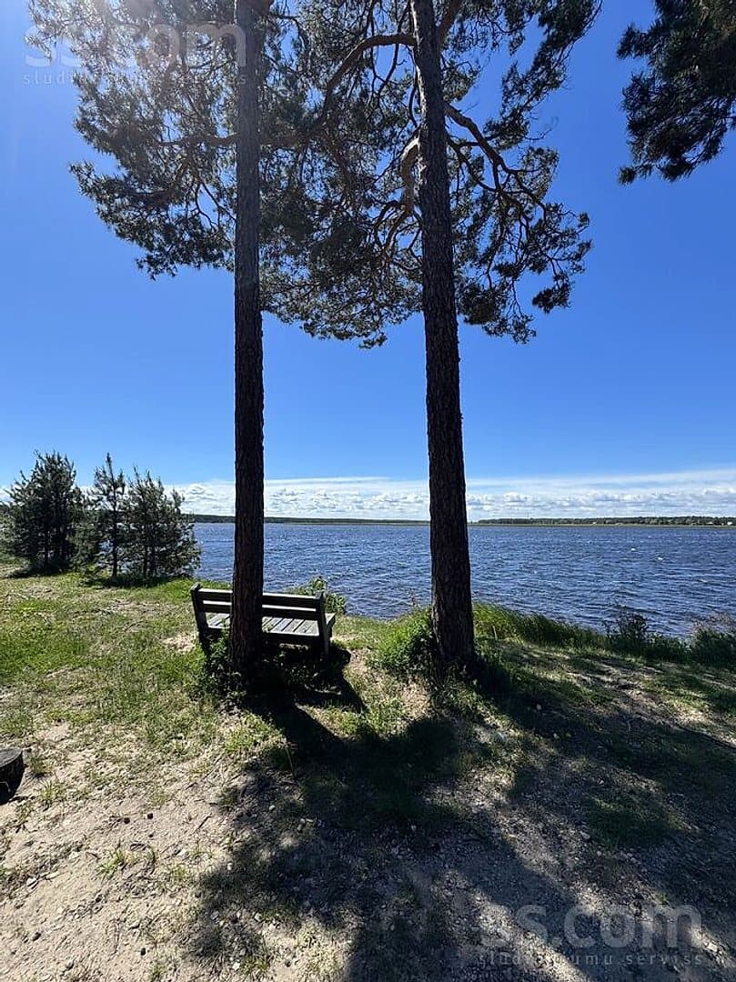 Māja — Baltās kāpas iela 21