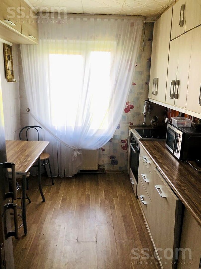 4 istabu dzīvoklis — Atbrīvošanas Aleja 178 — vēl bildes