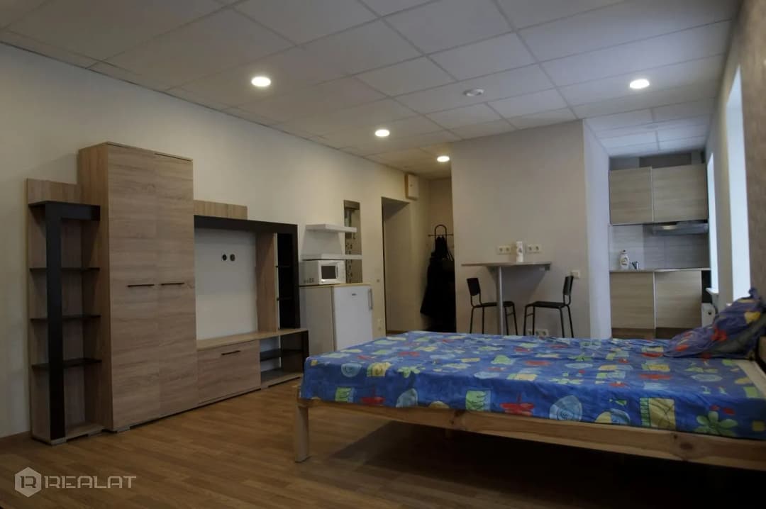 Valmieras iela 3, Centrs