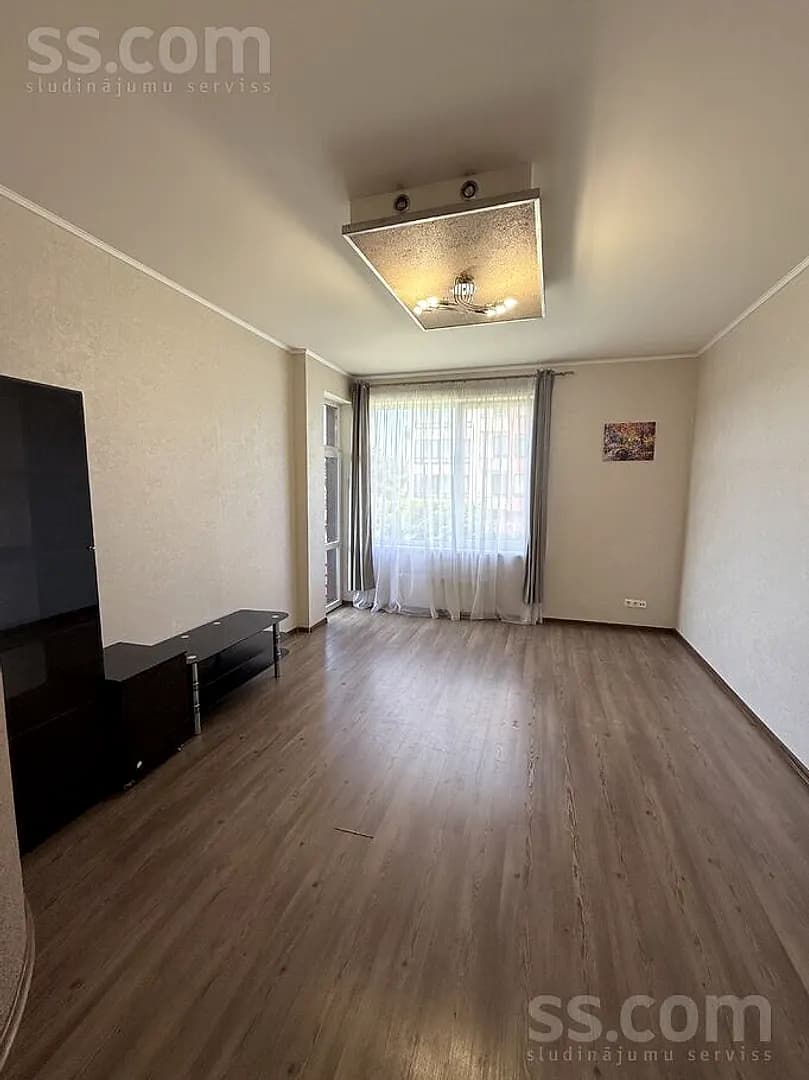 Divistabu dzīvoklis — Ulbrokas 12 — bilde 2