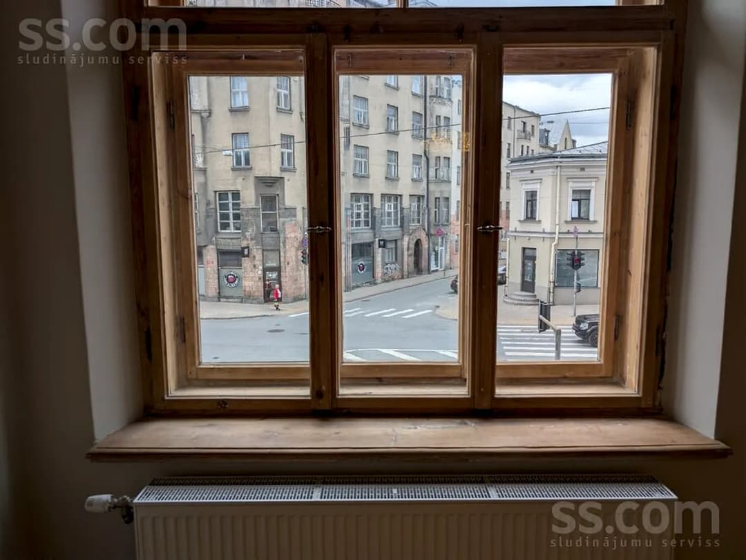 Trīsistabu dzīvoklis — Lāčplēša 65