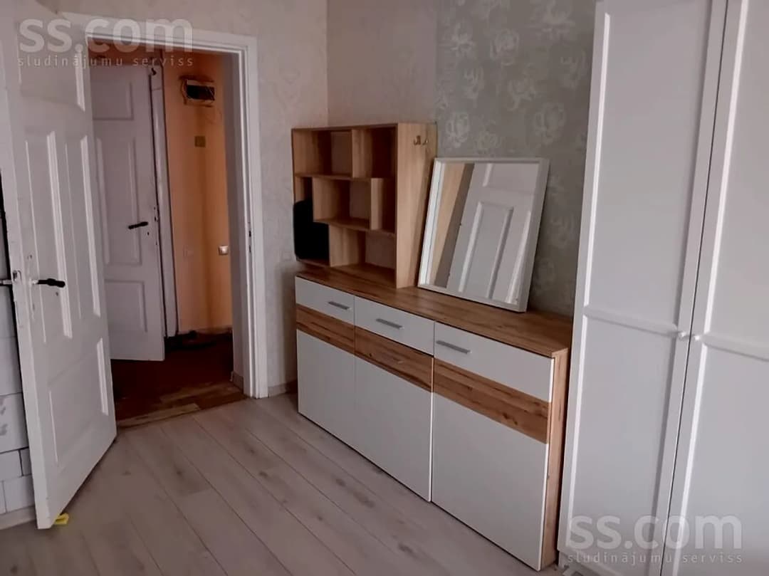 Divistabu dzīvoklis — Miera 76 — vēl bildes