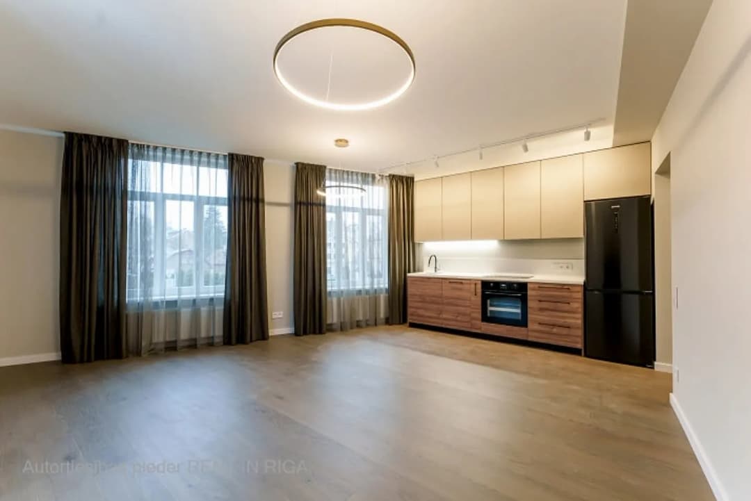Lieliska iespēja dzīvot dzīvokli renovētajā projektā Agenskalnā. Lieliskā lokācija un — bilde 2