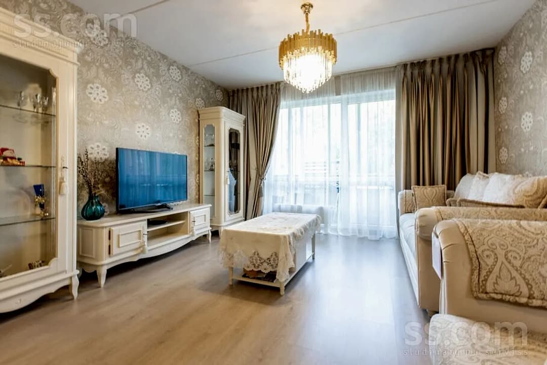 4 istabu dzīvoklis — Slokas 130a