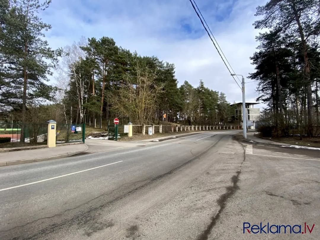 Zemes gabalu pie Ķīšezera. (nav krasta līnija). Lokācija: Ezermalas un Brēmenes ielu — bilde 3