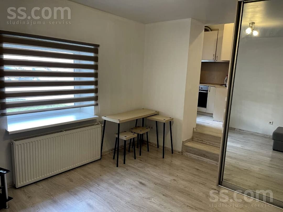 Vienistabas dzīvoklis — Rencēnu 38 — vēl bildes
