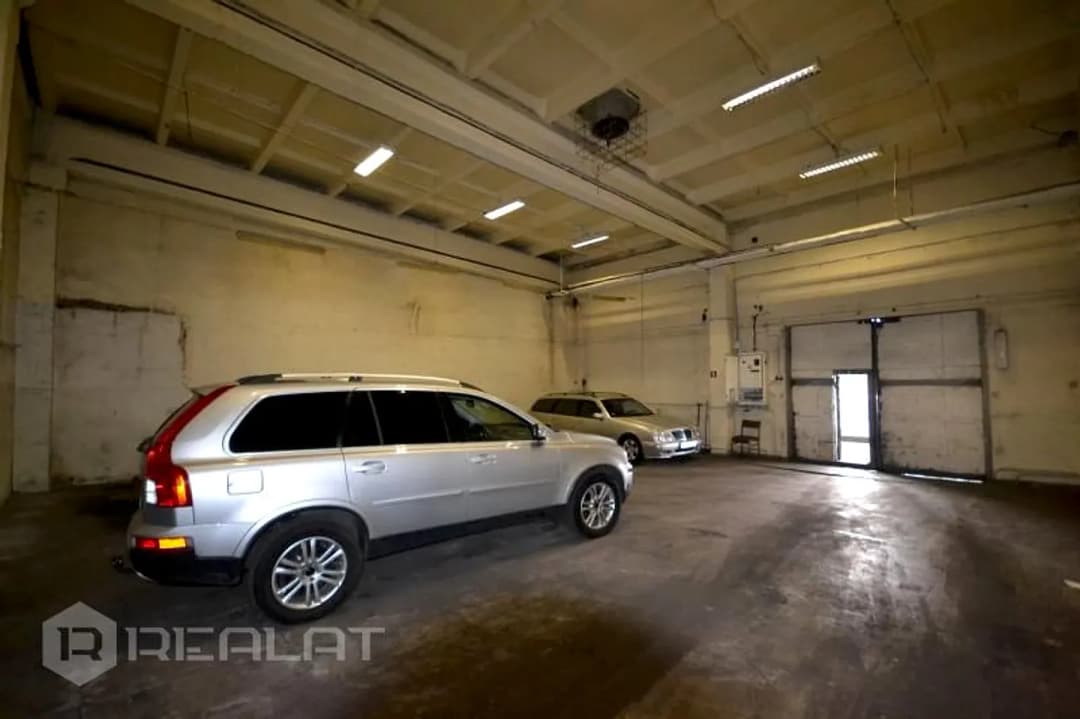 Iznomā noliktavas telpas + Platība 208 m2. + Telpas ir siltinātas + Iebūvētas nelielas — bilde 4