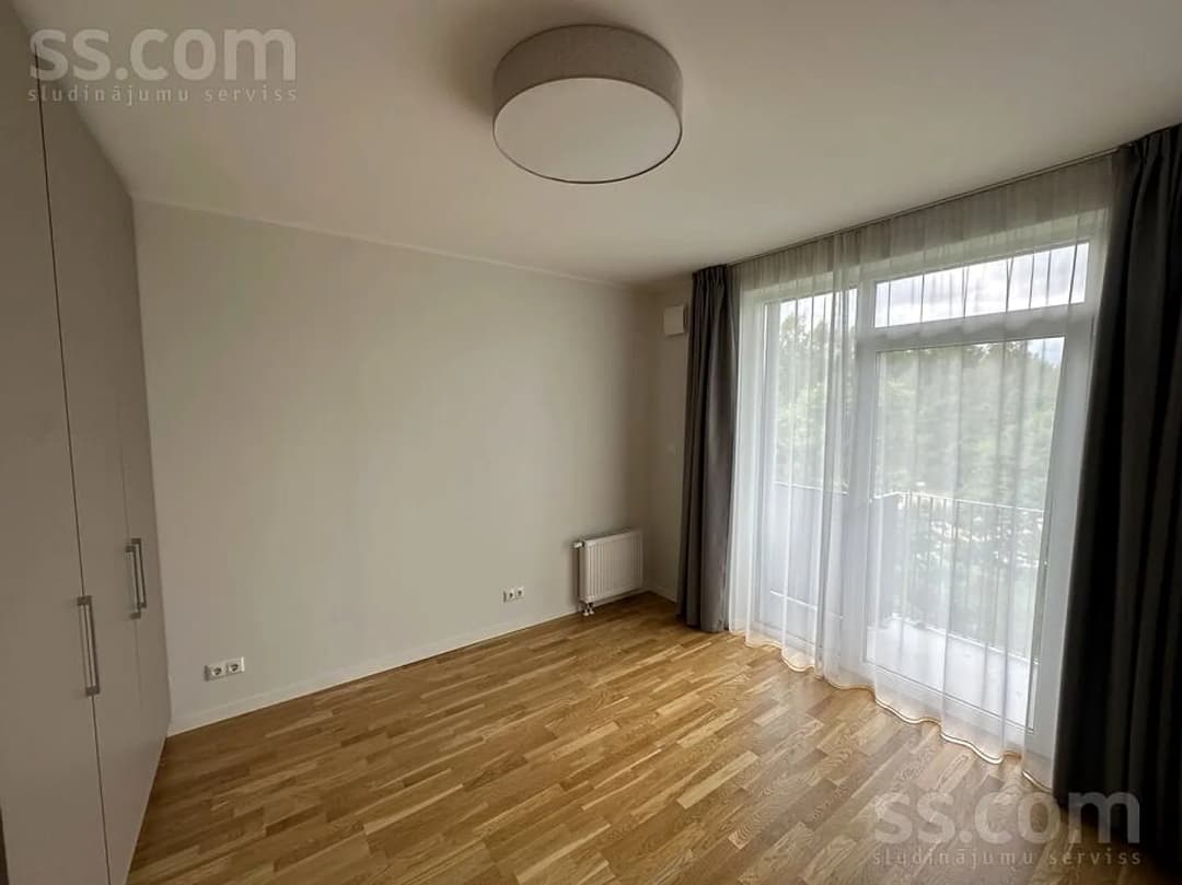 Divistabu dzīvoklis — Strazdumuižas 10 — bilde 2