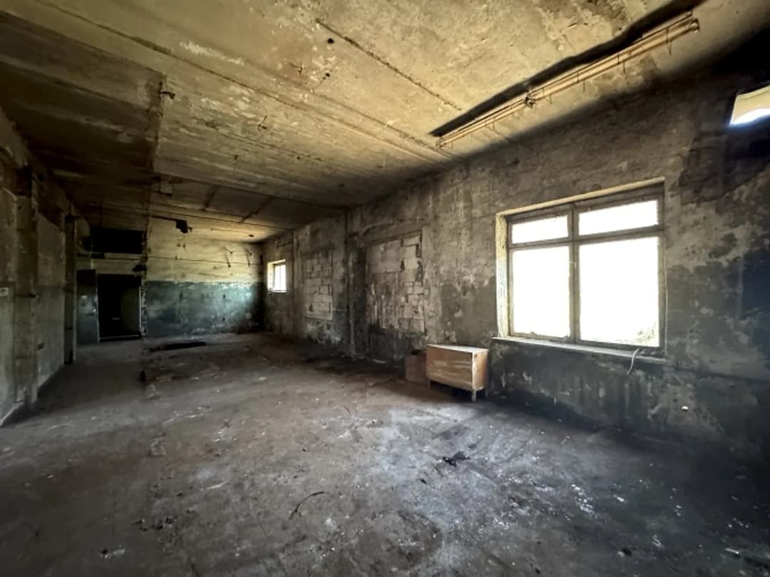Noliktavas/ražošanas telpas Salaspilī. + 1. stāvs; + Platība sastāv no boksiem, kabinetiem. — bilde 4