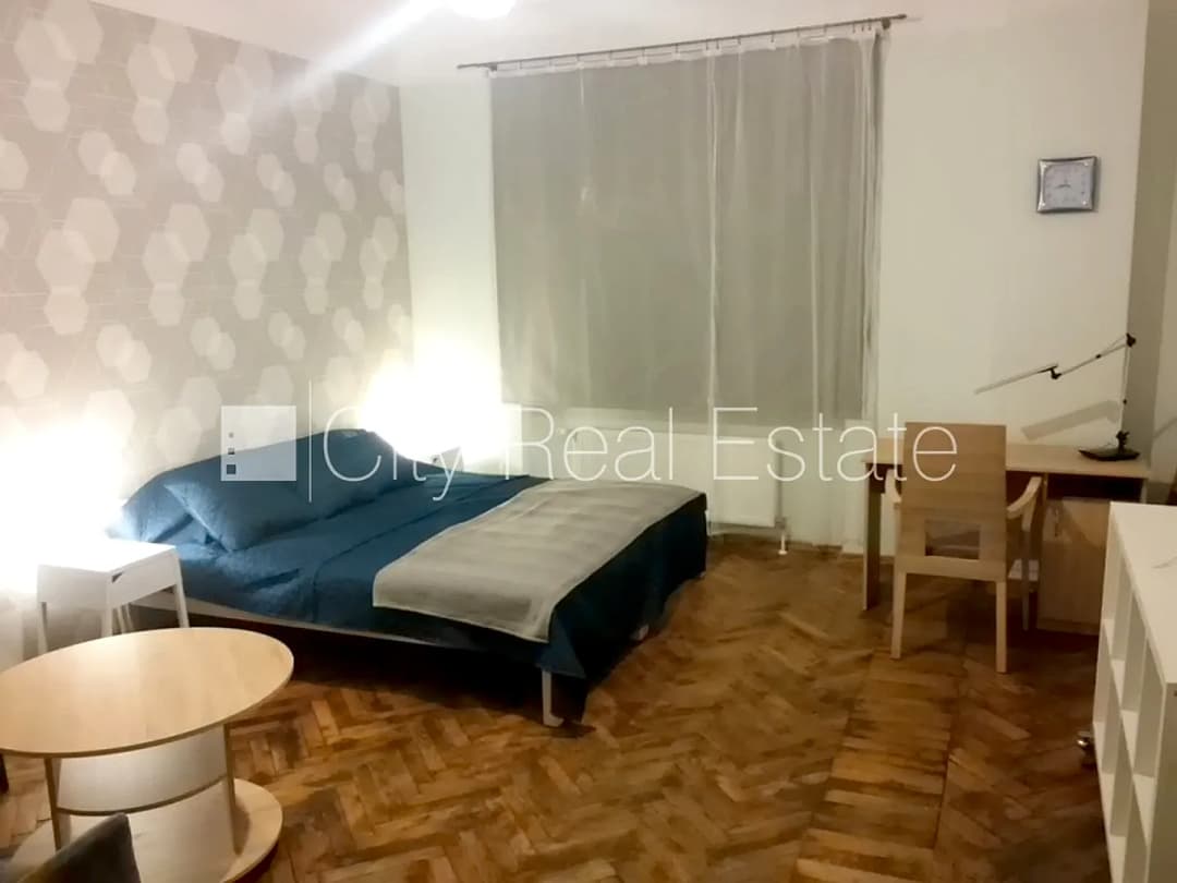 Šo dzīvokli izīrē pa diennaktīm (īstermiņa īre), īres cena sludinājumā norādīta par — bilde 2