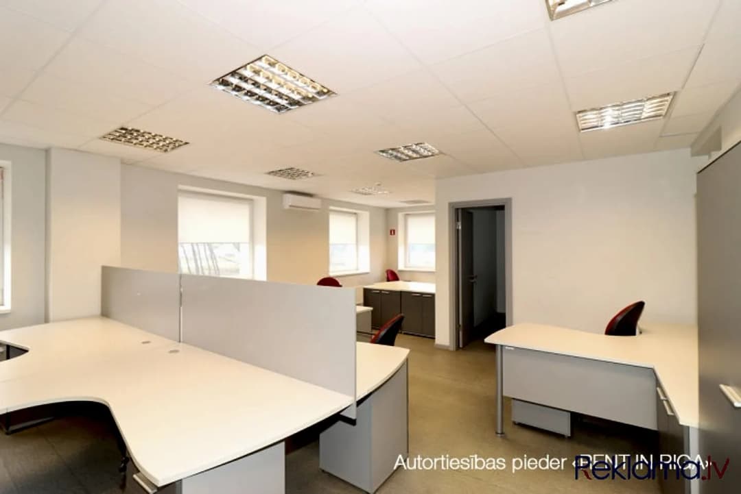 Birojs Šķirotavā. + 2. stāvs. + Platība sastāv no koridora/recepcijas, trīs kabinetiem, — bilde 4