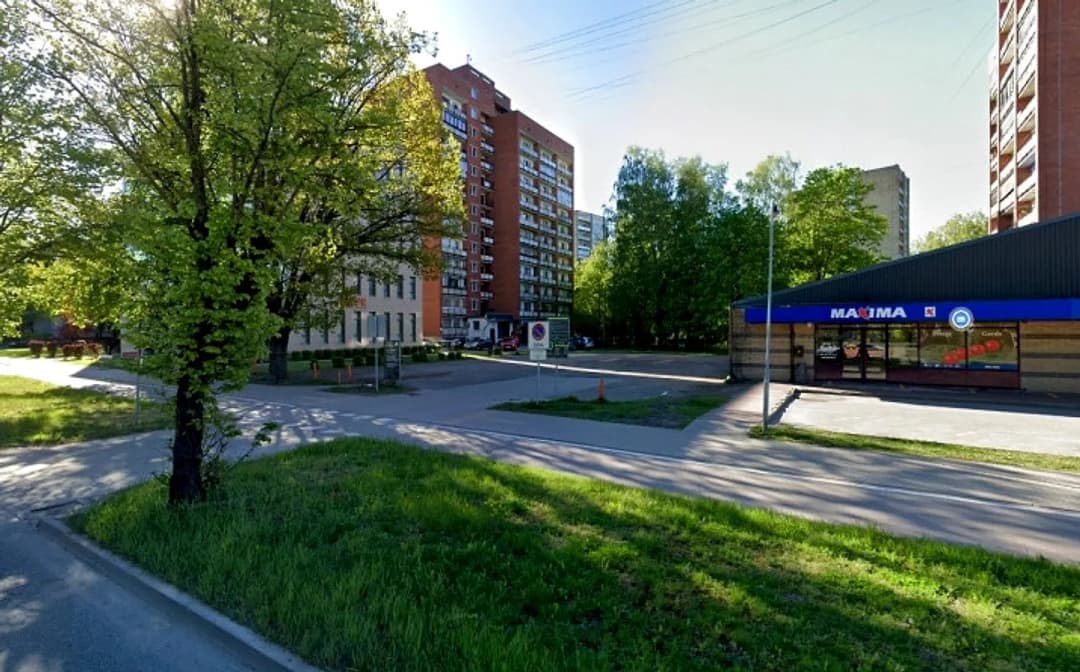 Daudzstāvu dzīvojamās apbūves teritorijā (DzD1) atļauts: Daudzdzīvokļu māju apbūve.