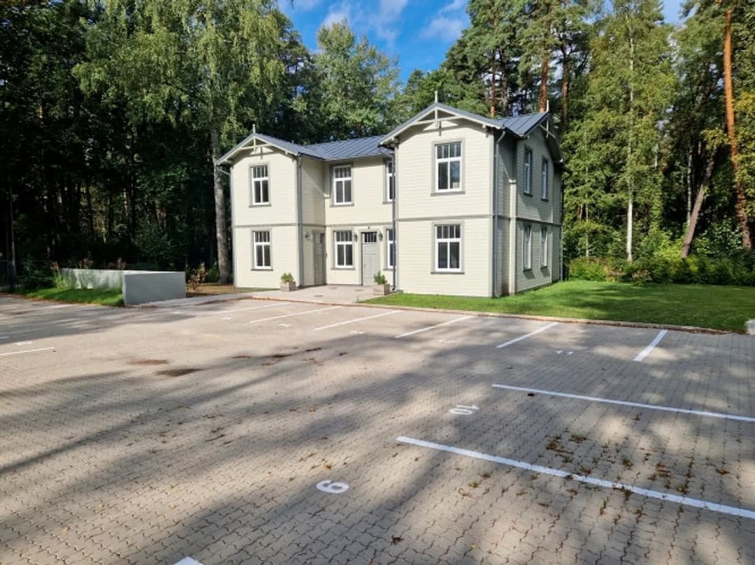 Piedāvājumā mūsdienīgs 2 guļamistabu dzīvoklis ar pilnu apdari renovētā projektā — bilde 2