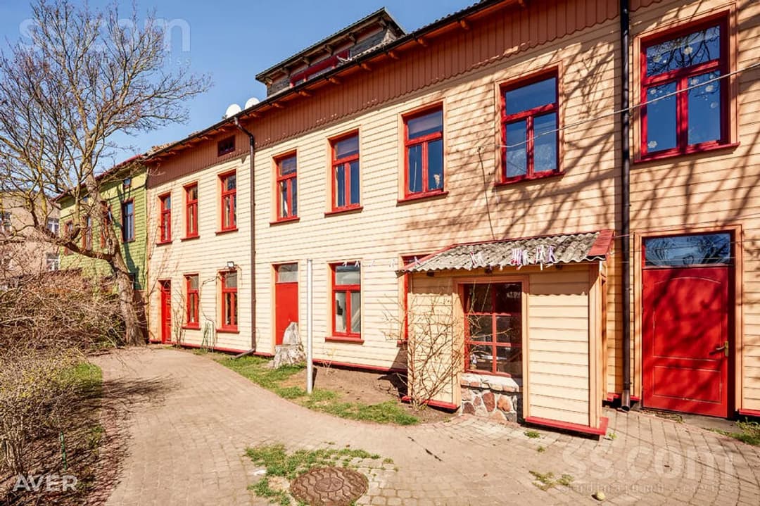 Māja — Ezera iela 76 — vēl bildes