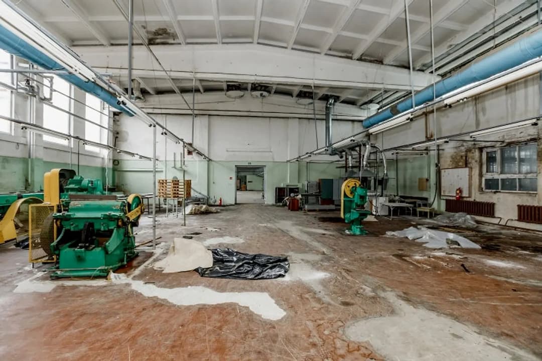 Industriālais parks Ziepniekalnā iznomā telpas bez apkures. Telpām ir nepieciešams remonts. — bilde 4