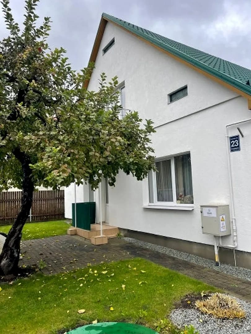 Piedāvājumā plaša un daudzfunkcionāla māja Ogrē ar divām atsevišķām ieejām. Mājas — bilde 4