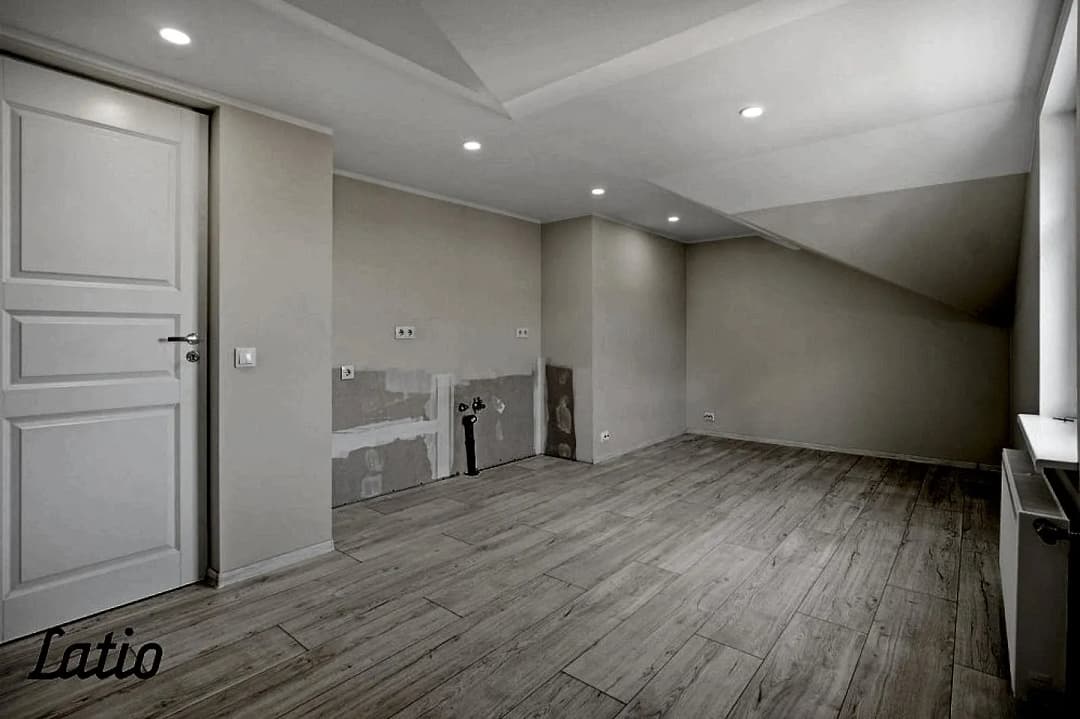Piedāvāju iegādāties 82.5 m plašu, gaišu un kapitāli renovētu 2 istabu dzīvokli lieliskā — bilde 3