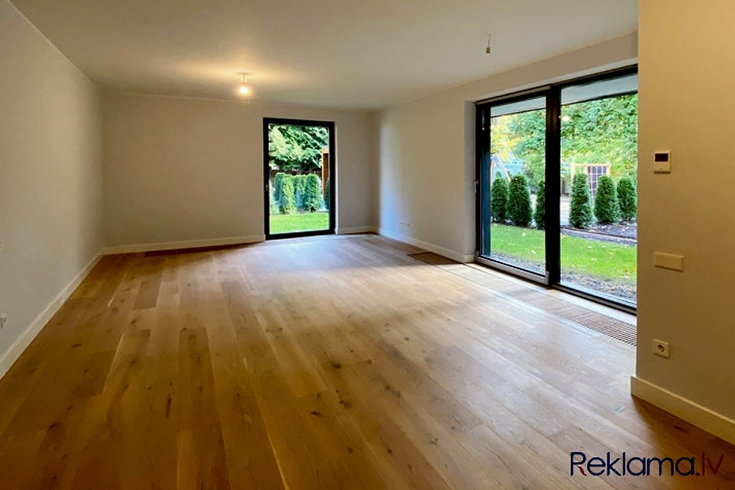 Apartamenti ar savu ārtelpu pastaigas attālumā no jūras. Dzīvojamā platība 81 m, zeme pie — bilde 2