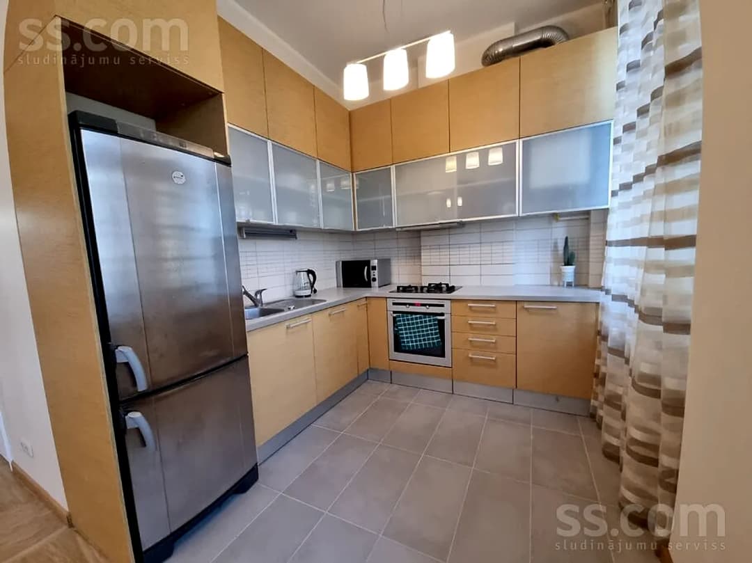 4 istabu dzīvoklis — Brīvības 19 — vēl bildes