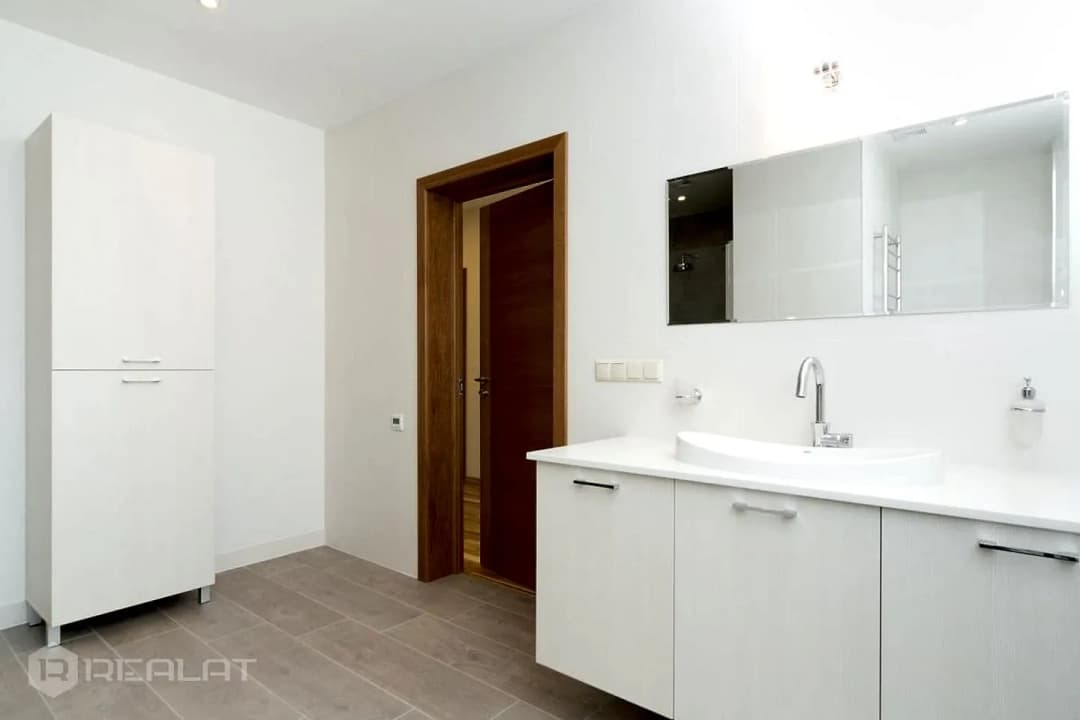 Zaļā iela 3/8, Vaivari