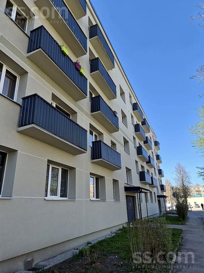 Vienistabas dzīvoklis — Skolas iela 7 k2 46 — bilde 2