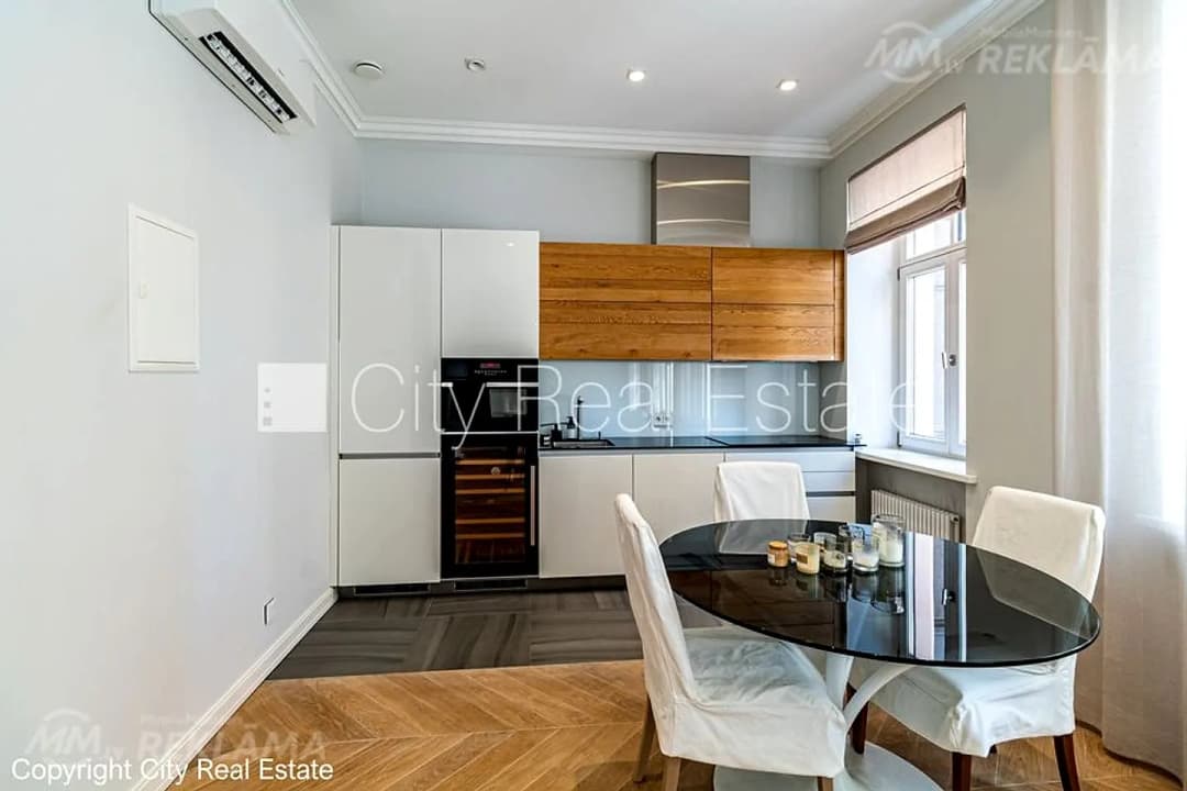 Dzīvoklis Rīgā, Centrā, 61 м², 2 ist., 2 stāvs